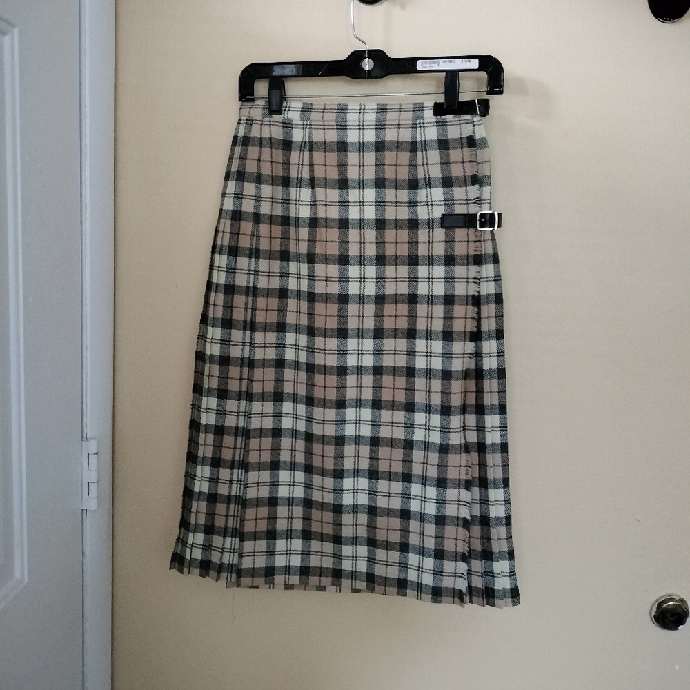 Archie Brown & Son Vintage Wool Plaid Pleated Wrap Skirt Please See Measurements